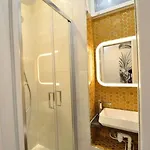 Tiny Cosy Studio Namastay In Trendy Canal St Martin Area