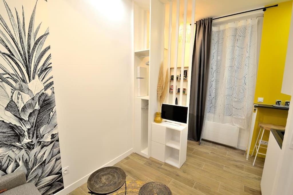 Tiny Cosy Namastay In Trendy Canal St Martin Area Apartment Paris